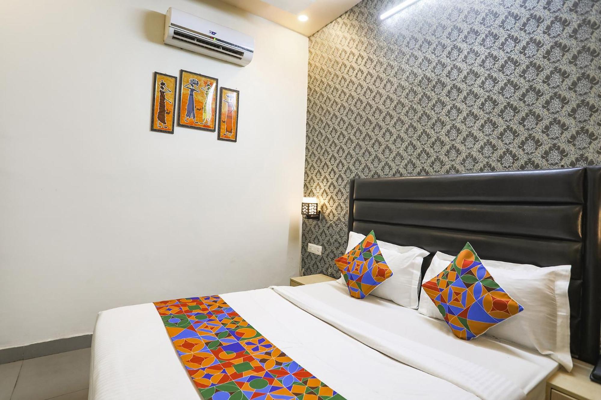 Fabhotel The Diamond Газиабад Экстерьер фото